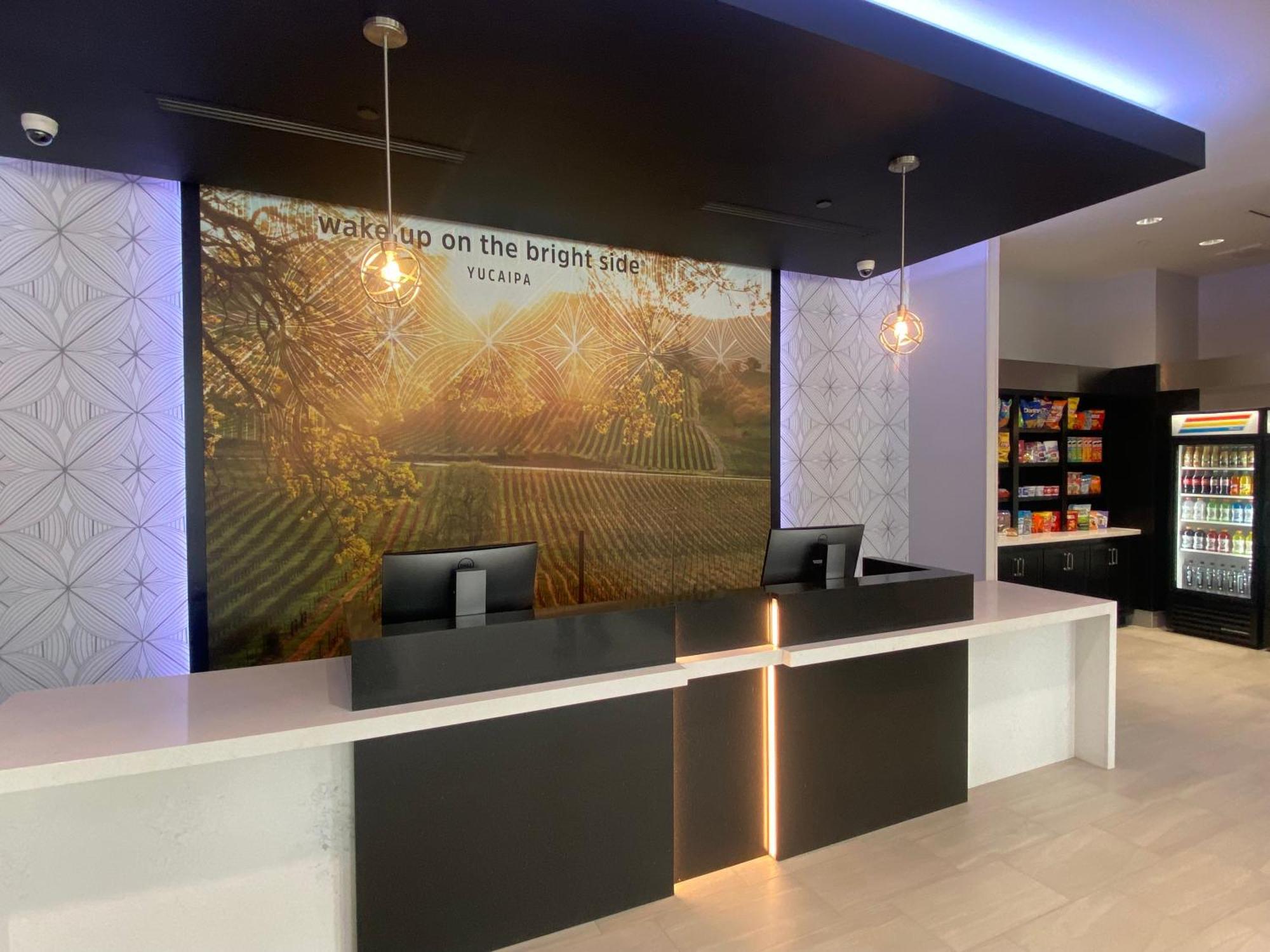 La Quinta Inn & Suites By Wyndham Yucaipa מראה חיצוני תמונה