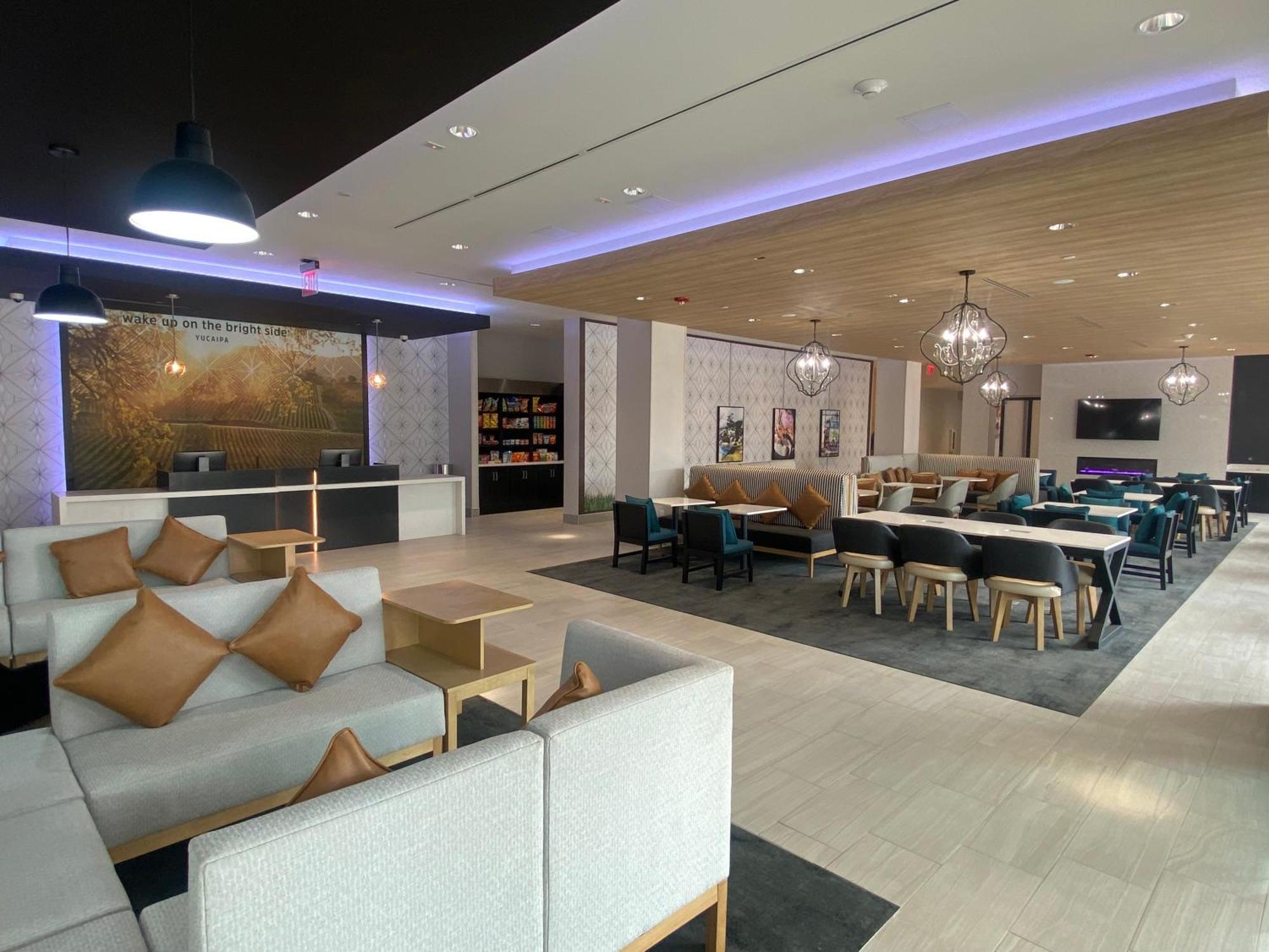 La Quinta Inn & Suites By Wyndham Yucaipa מראה חיצוני תמונה